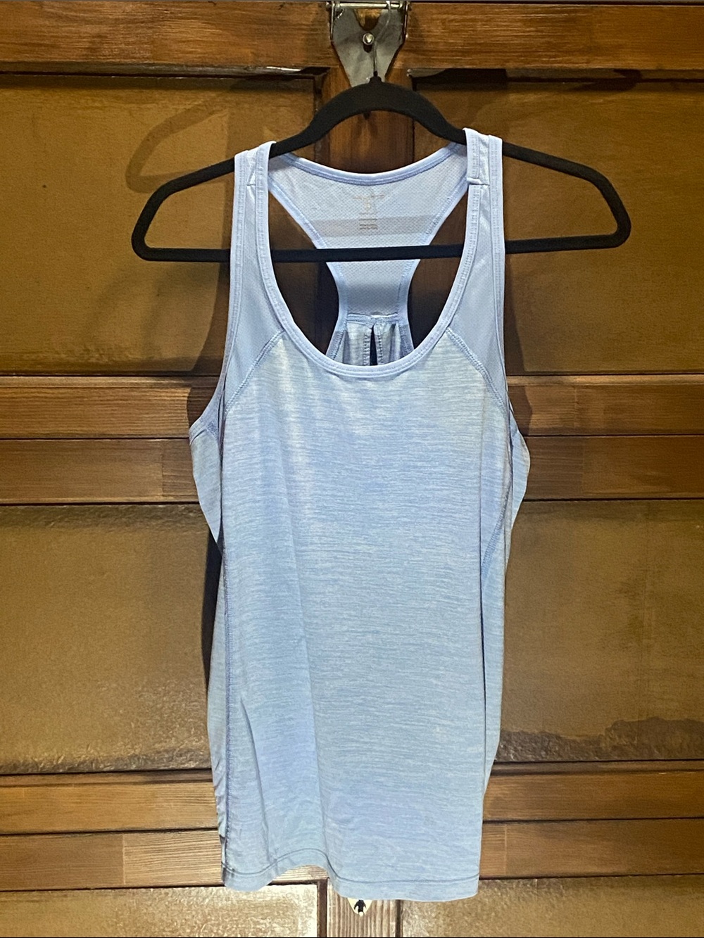Layers Women’s Sky Blue Racerback Tank Top Sz Large